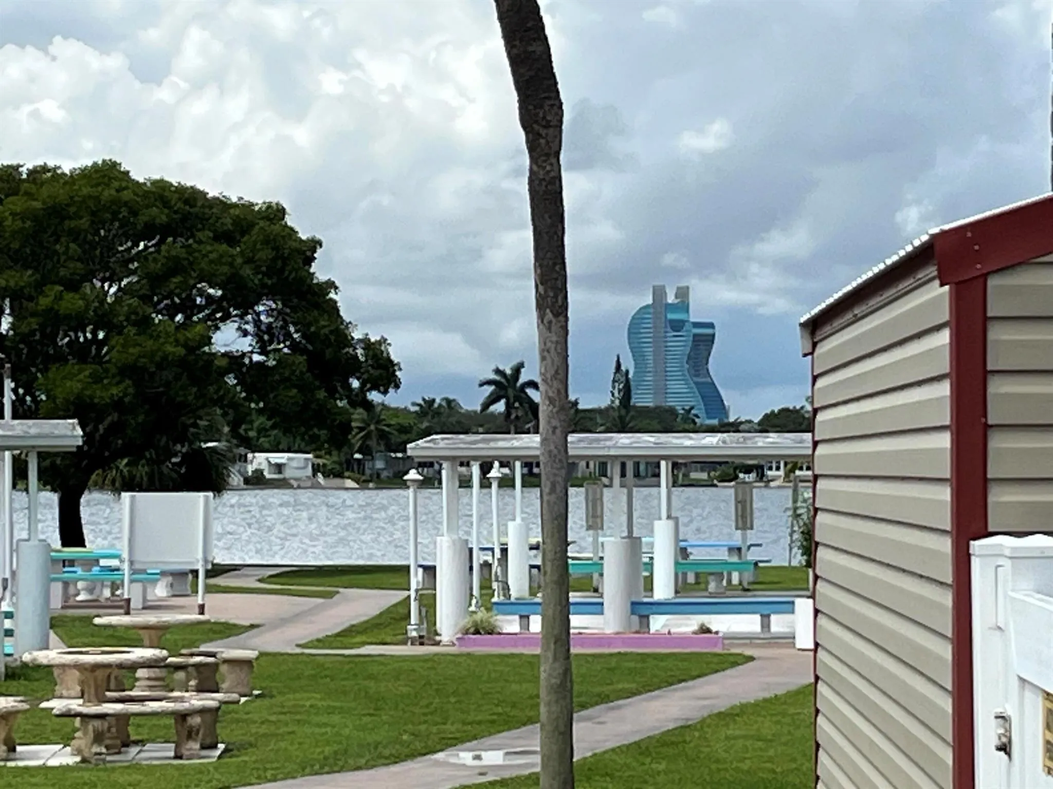 2631 SW 54th Street