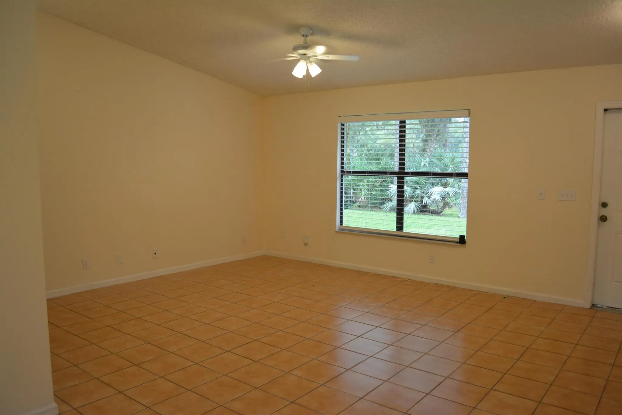 15667 93rd Street N