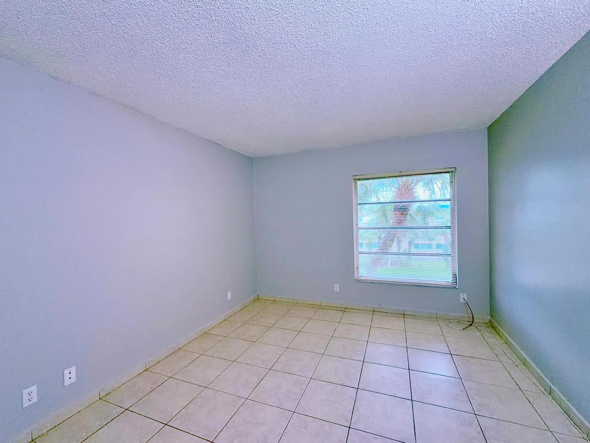 460 NW 20th Street, #3040