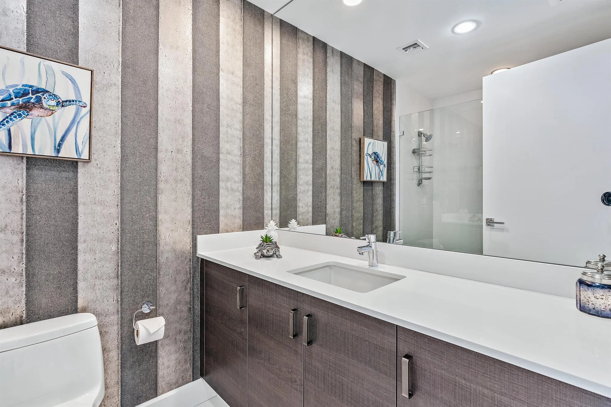 2720 Donald Ross Road, #203