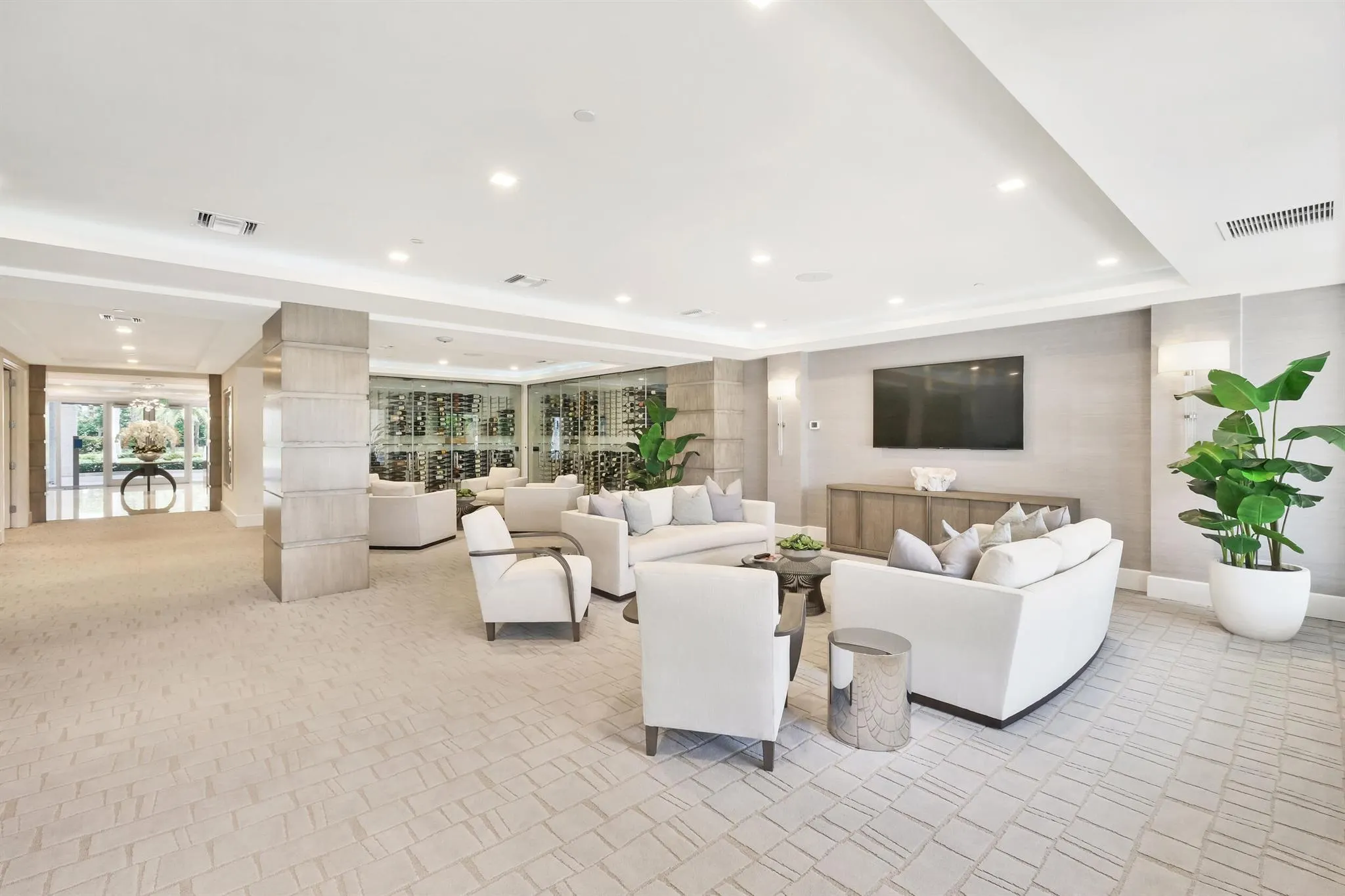 2720 Donald Ross Road, #203