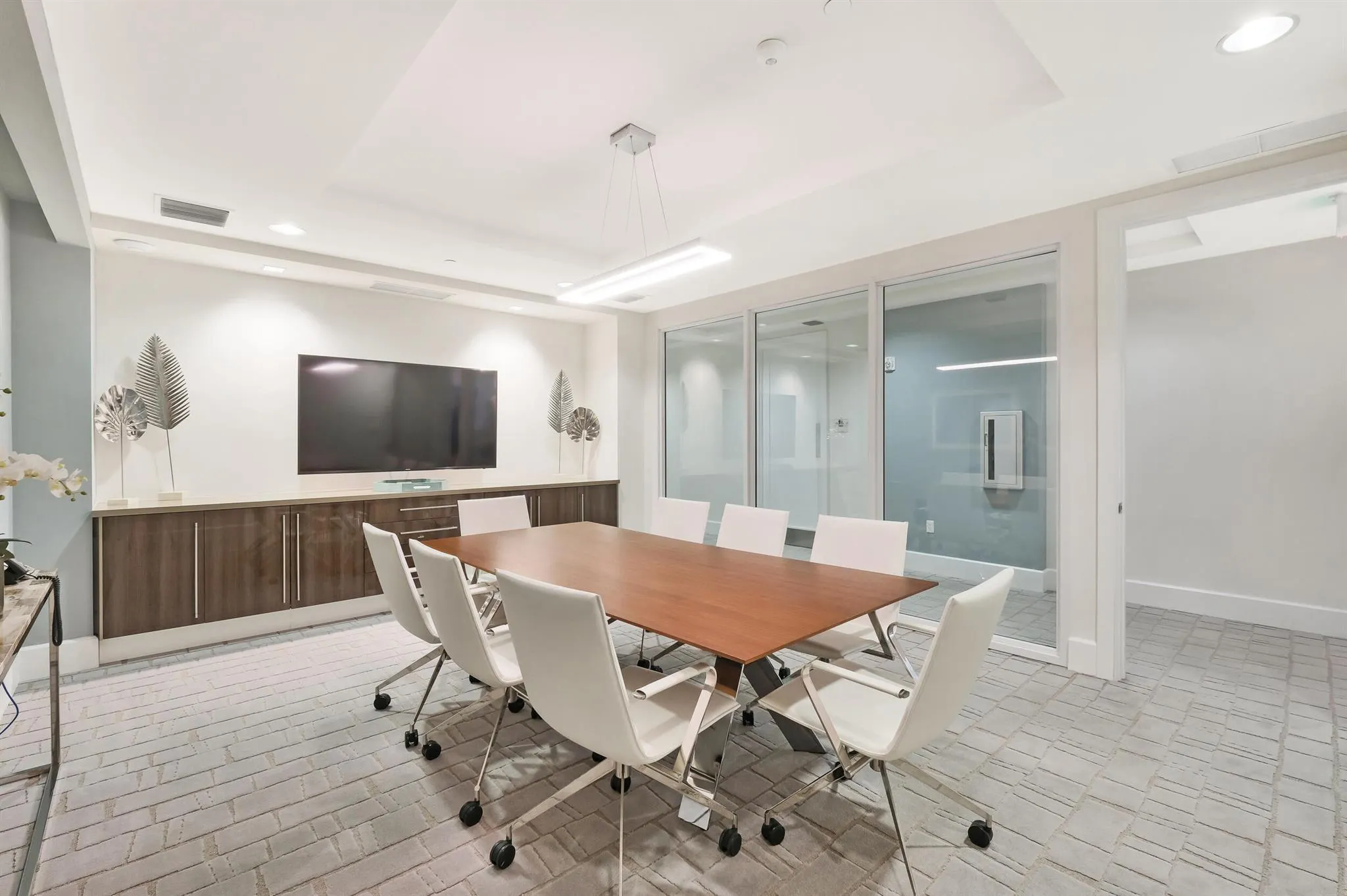 2720 Donald Ross Road, #203