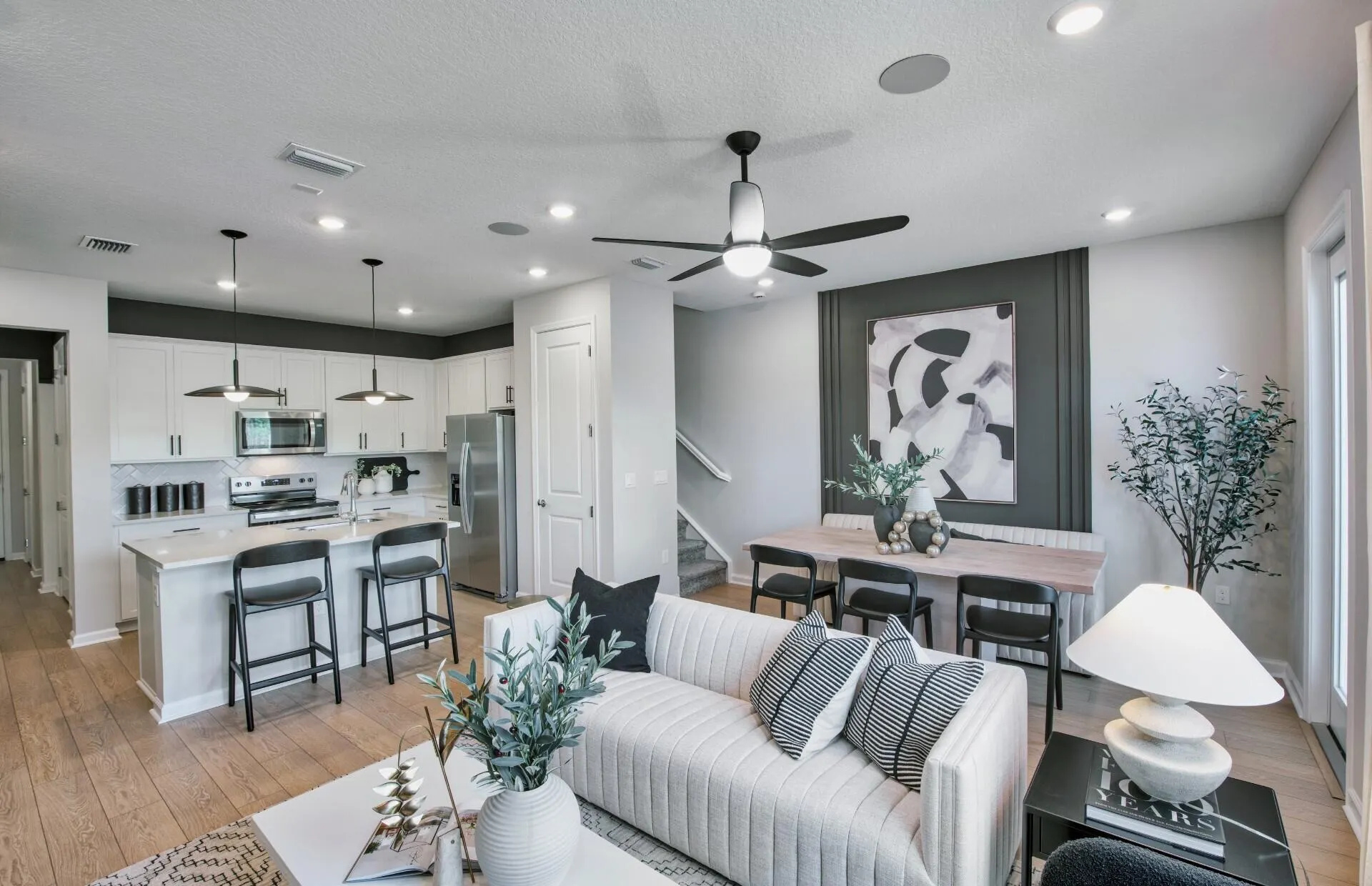4292 Efendi Drive, #Latitude 46-31