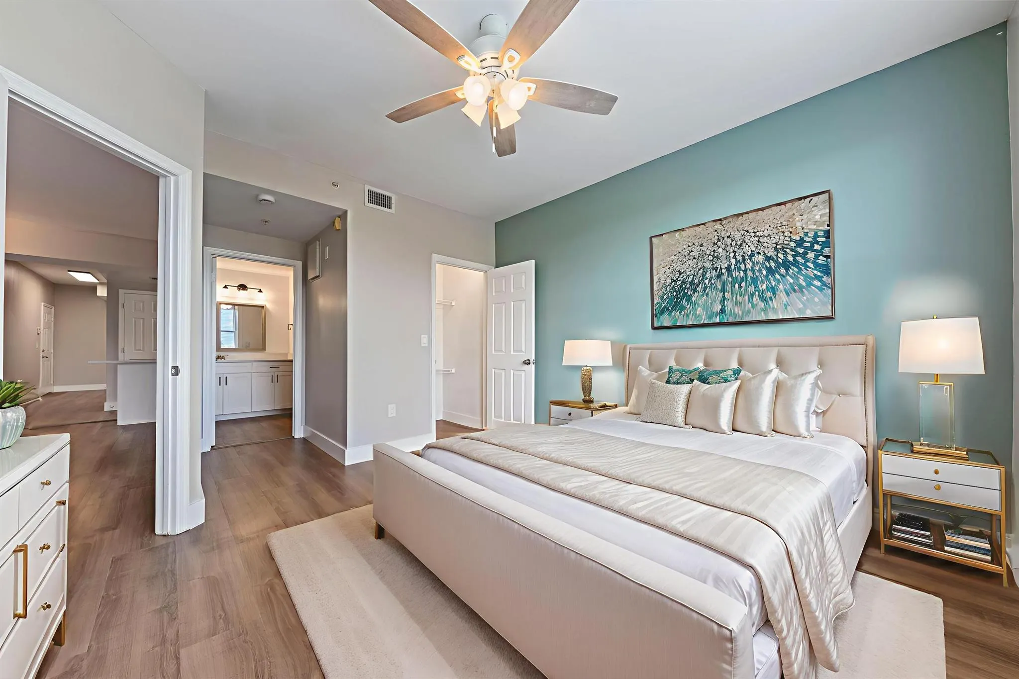 2060 Greenview Shores Boulevard, #323