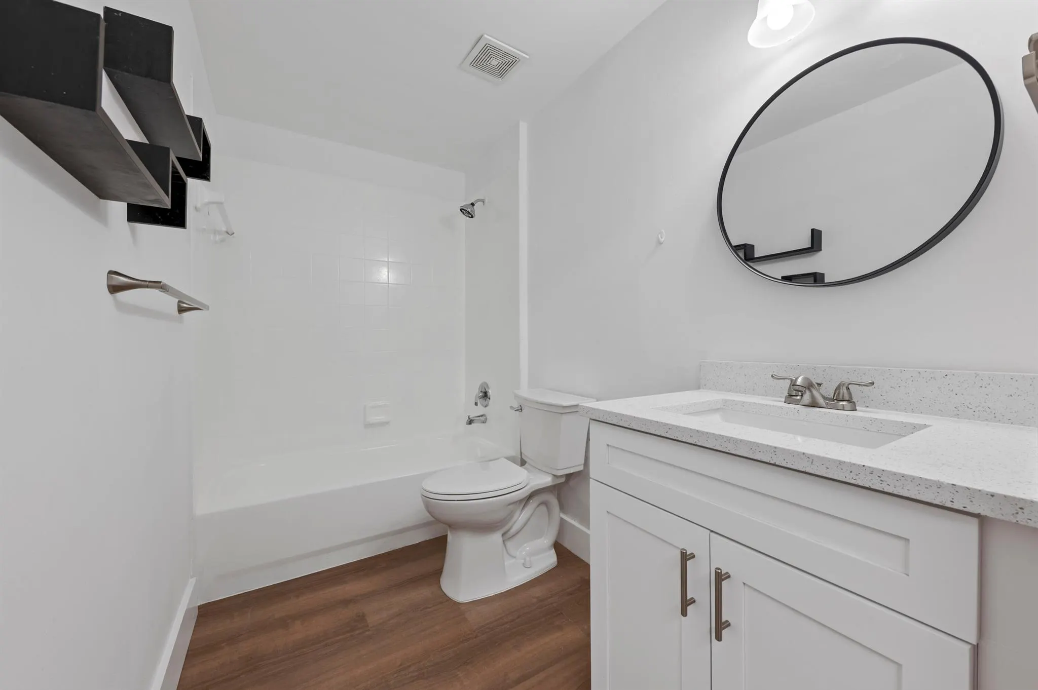 2060 Greenview Shores Boulevard, #323
