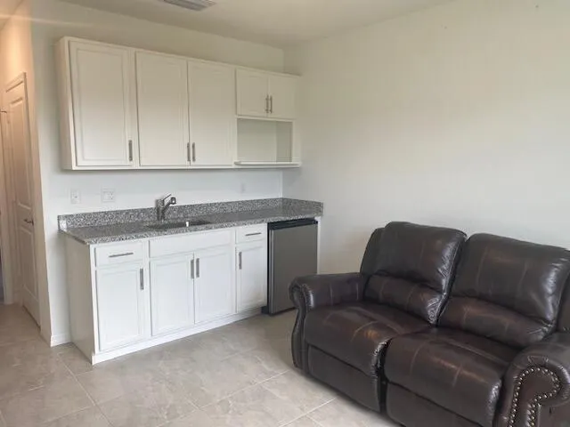 5133 Armina Place, #Studio