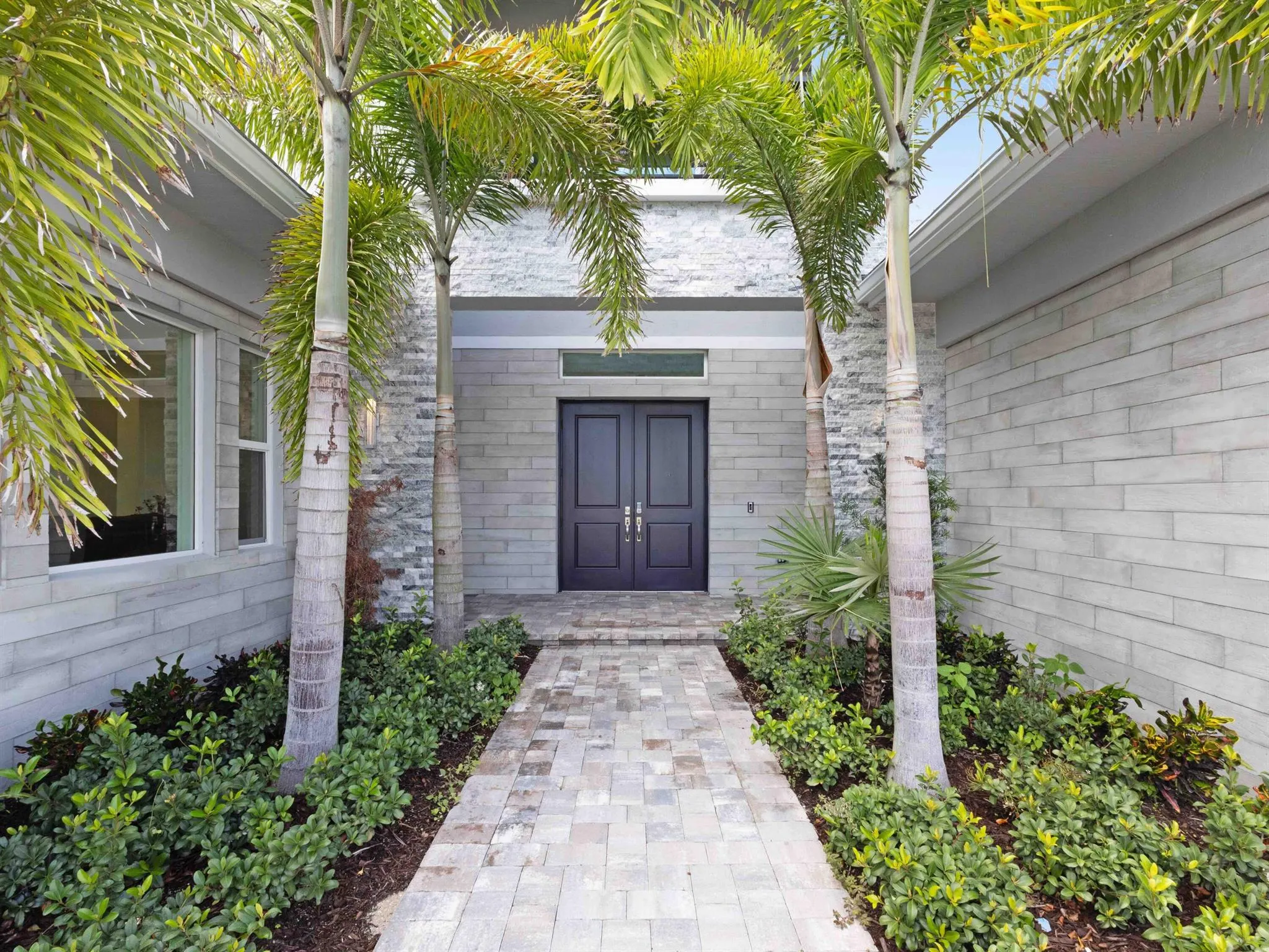 9124 Coral Isle Circle