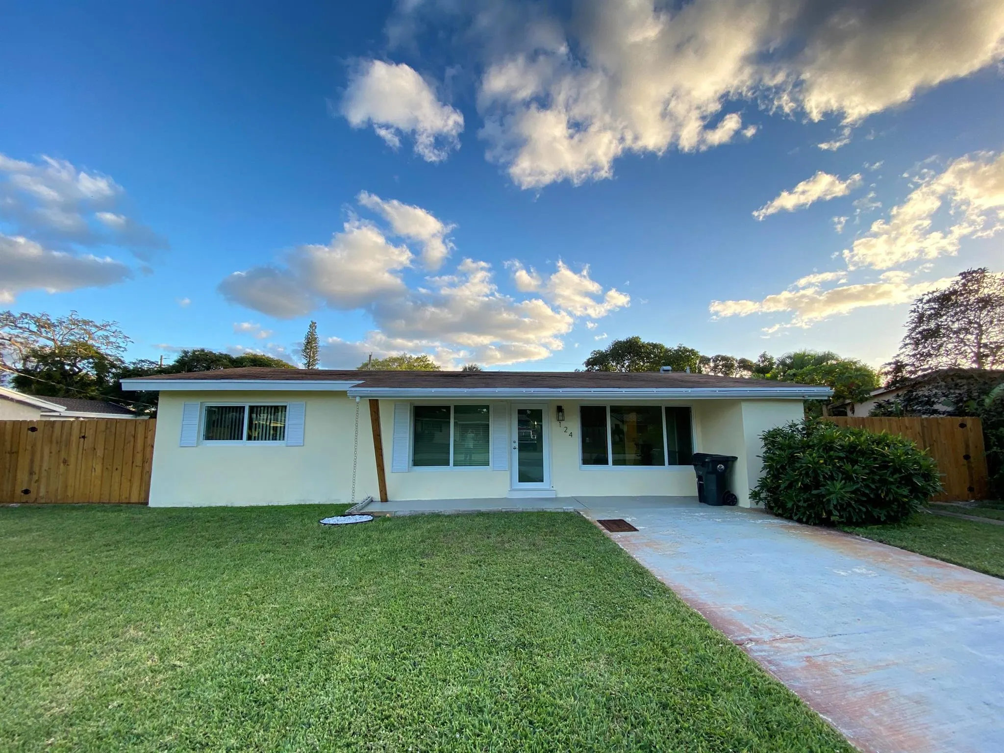 124 NW 9th Street