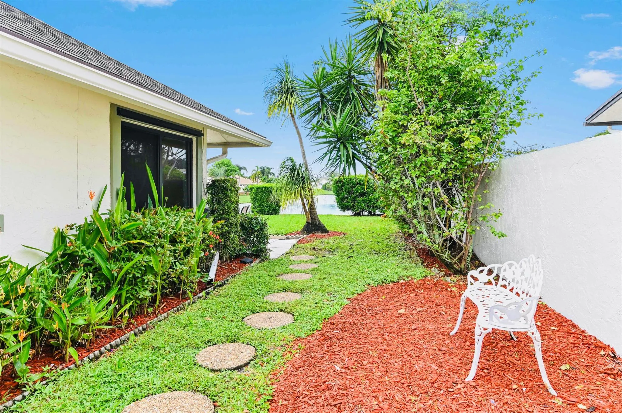 2749 SW 5th Street