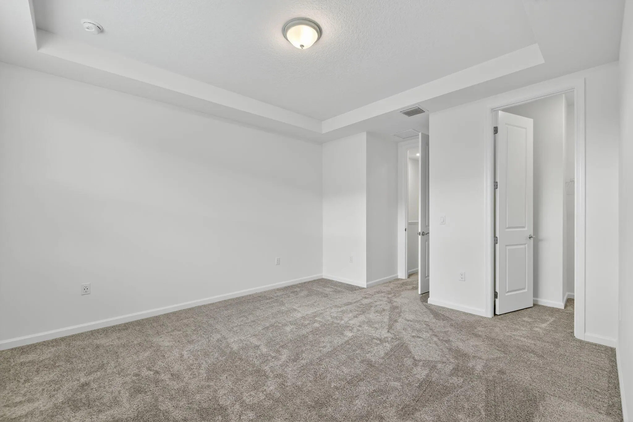 7596 SW Linus Lane