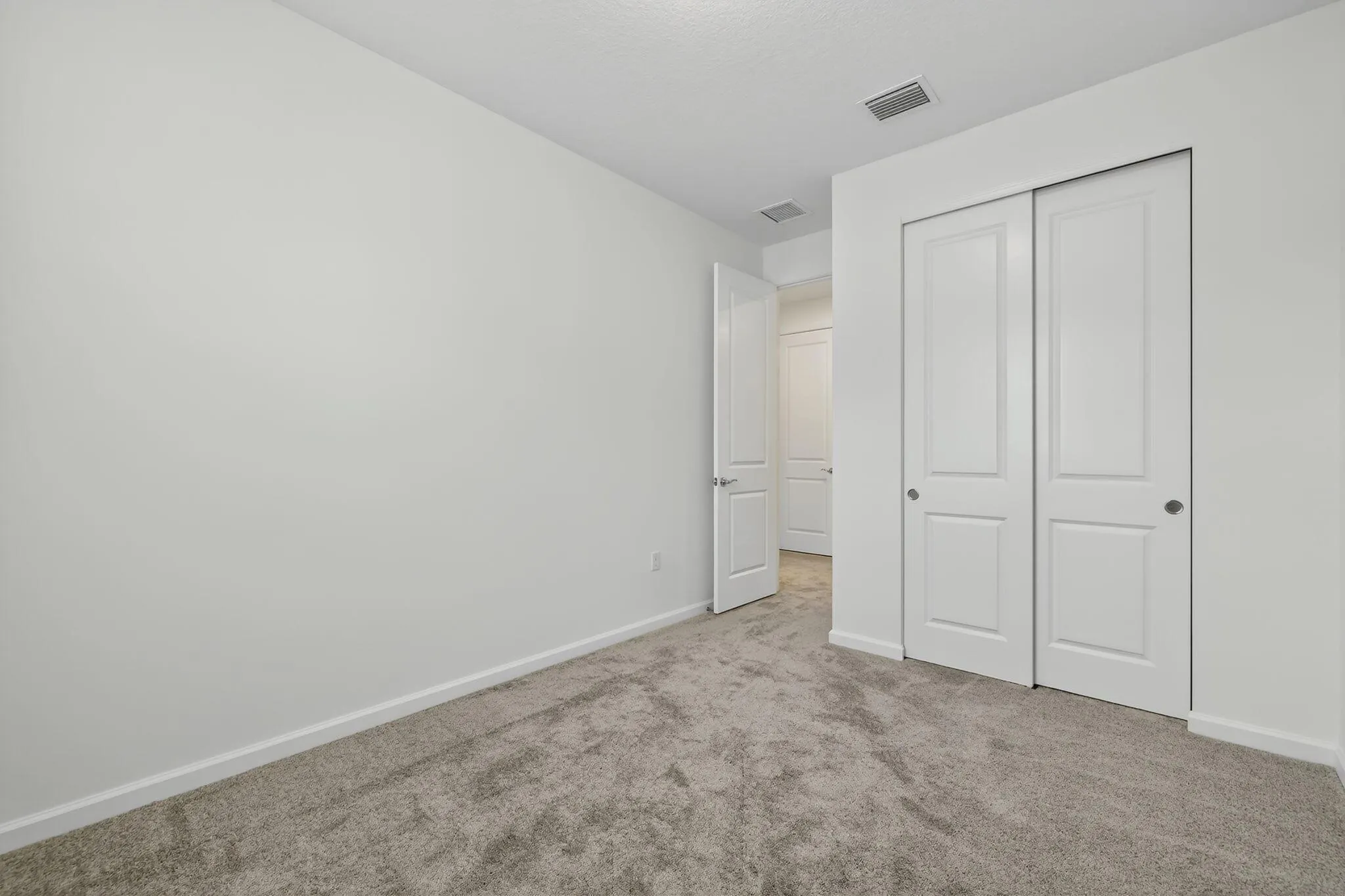 7596 SW Linus Lane