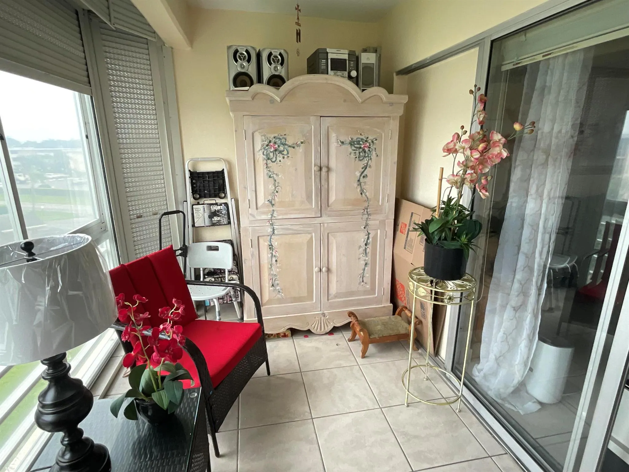 2728 Garden Drive N, #415