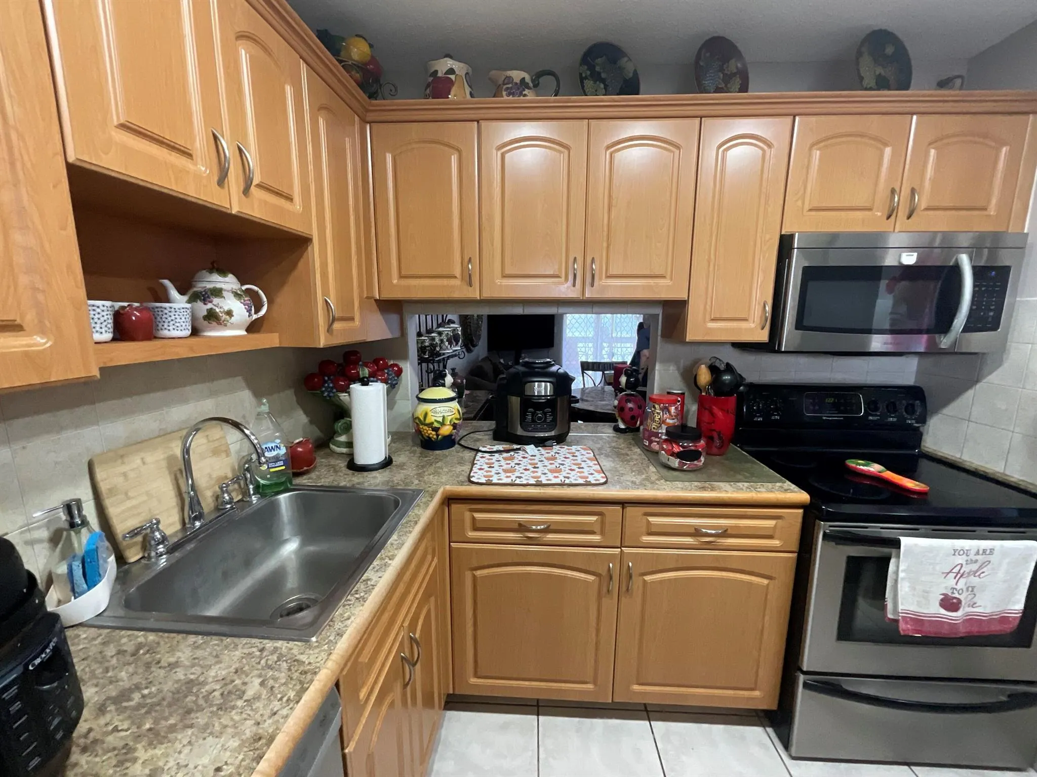 2728 Garden Drive N, #415