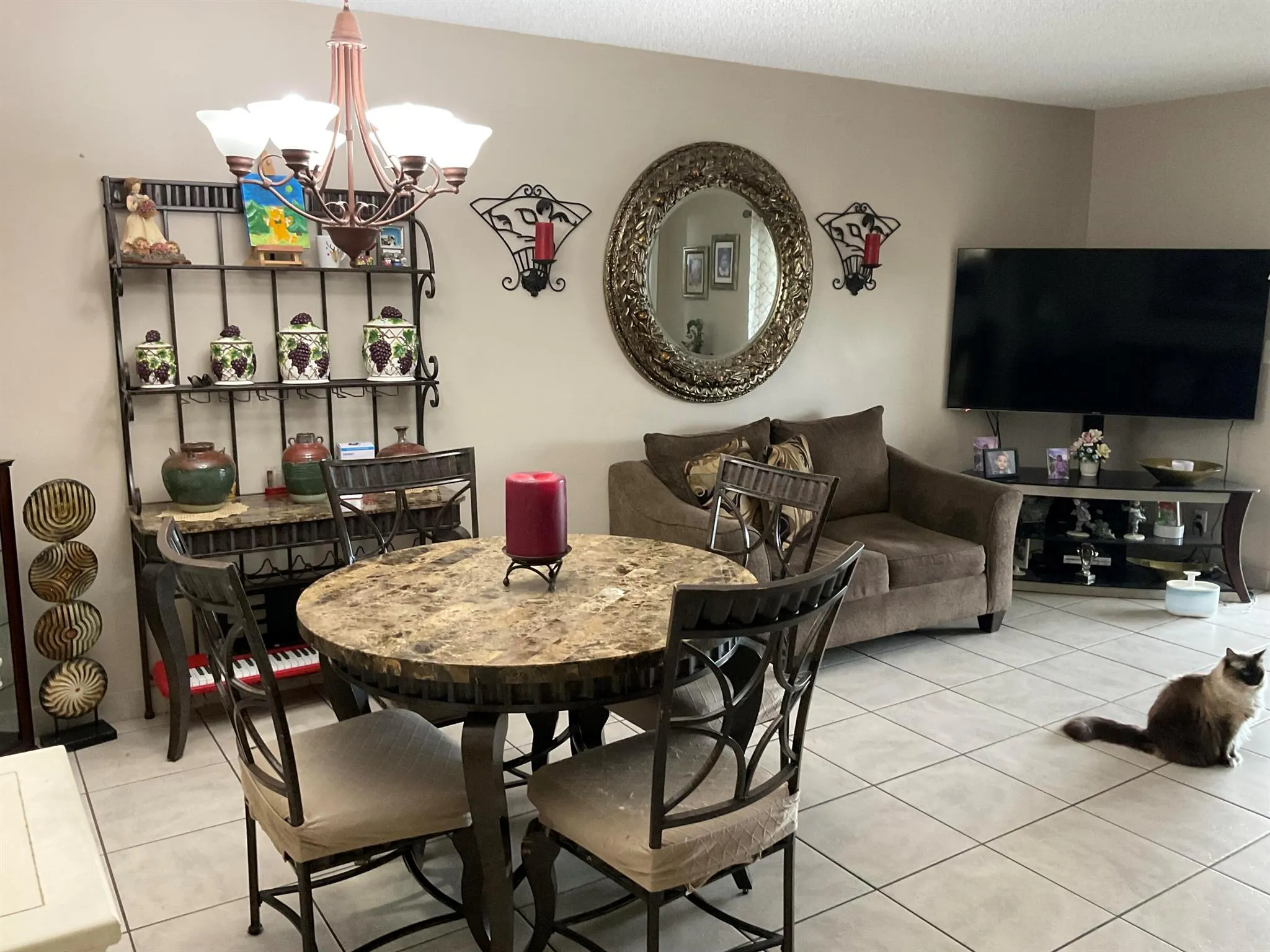 2728 Garden Drive N, #415