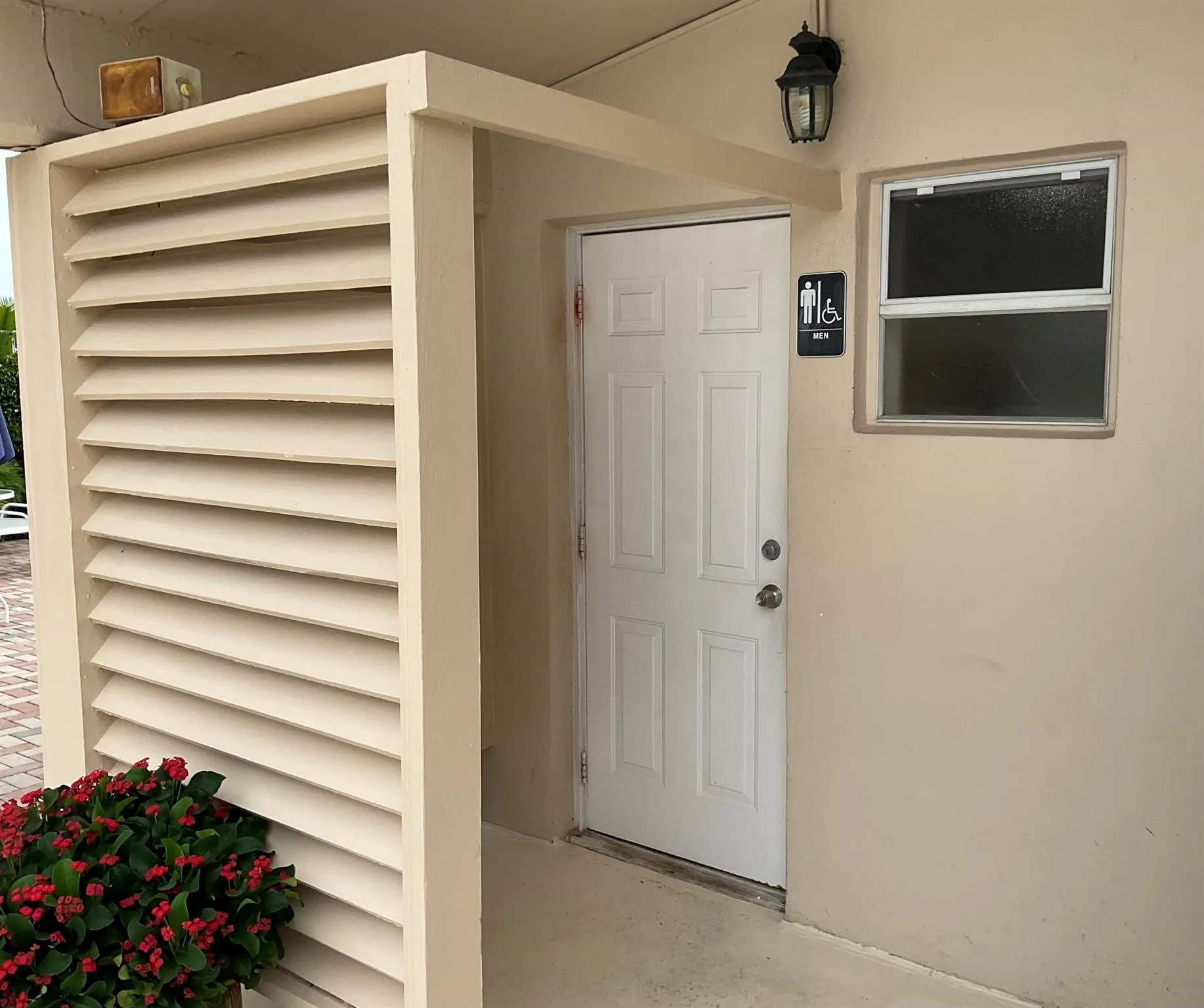 2728 Garden Drive N, #415