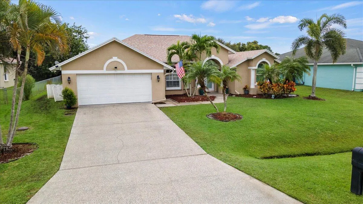 6482 NW Regal Circle