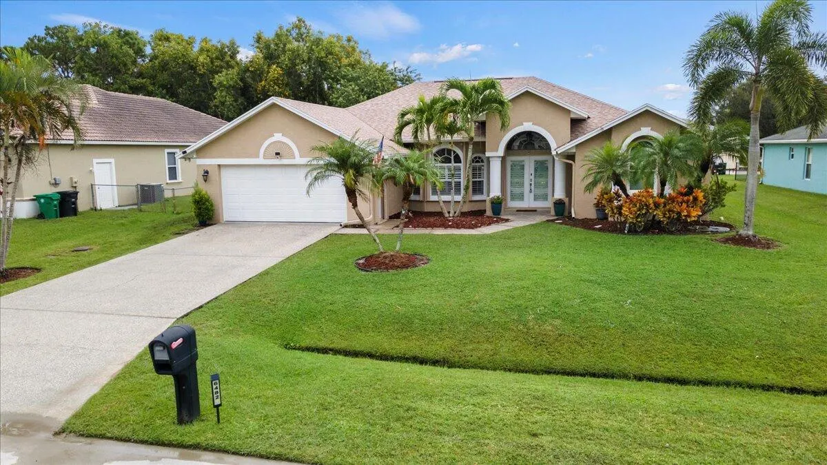 6482 NW Regal Circle