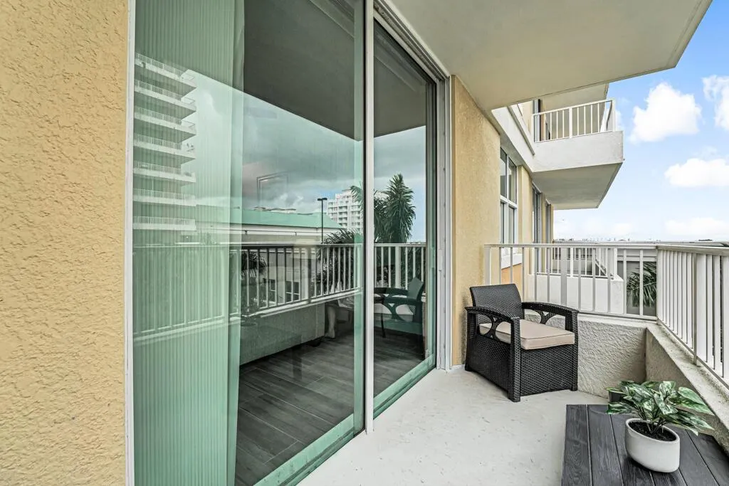 625 Casa Loma Boulevard, #707