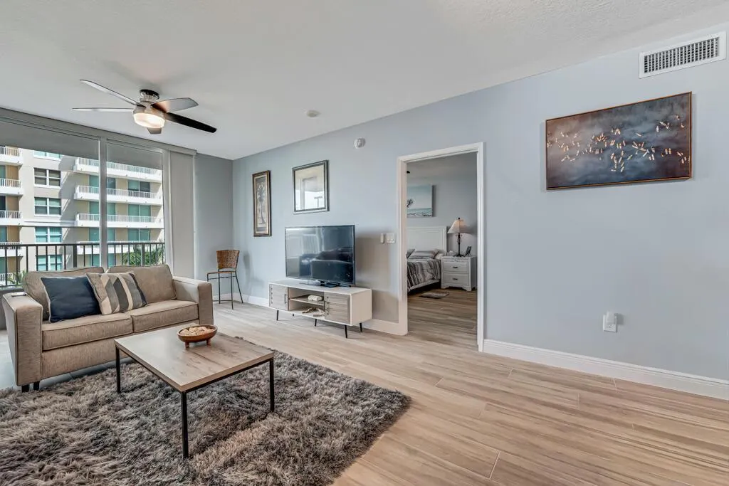 625 Casa Loma Boulevard, #707