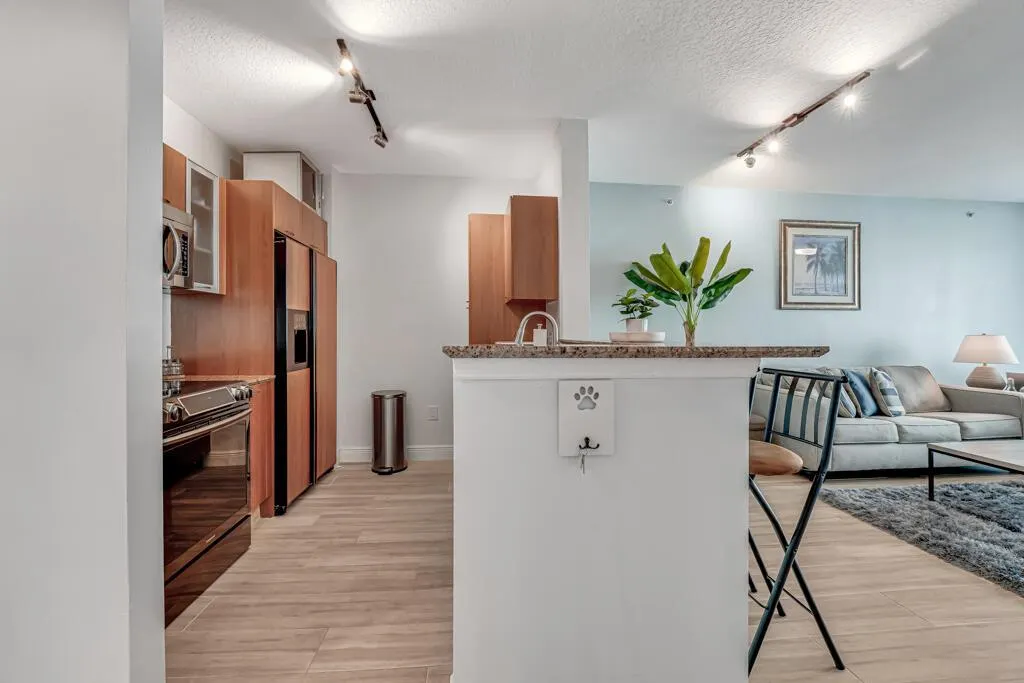 625 Casa Loma Boulevard, #707