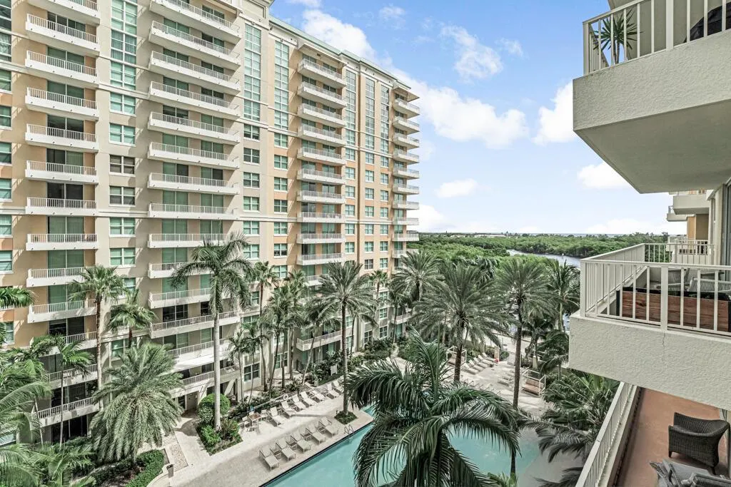 625 Casa Loma Boulevard, #707