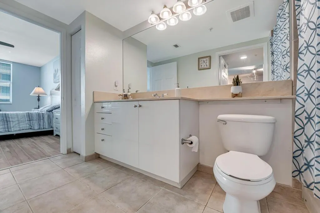 625 Casa Loma Boulevard, #707