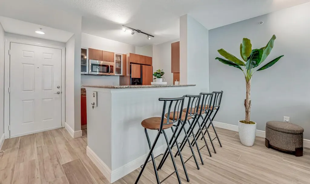 625 Casa Loma Boulevard, #707