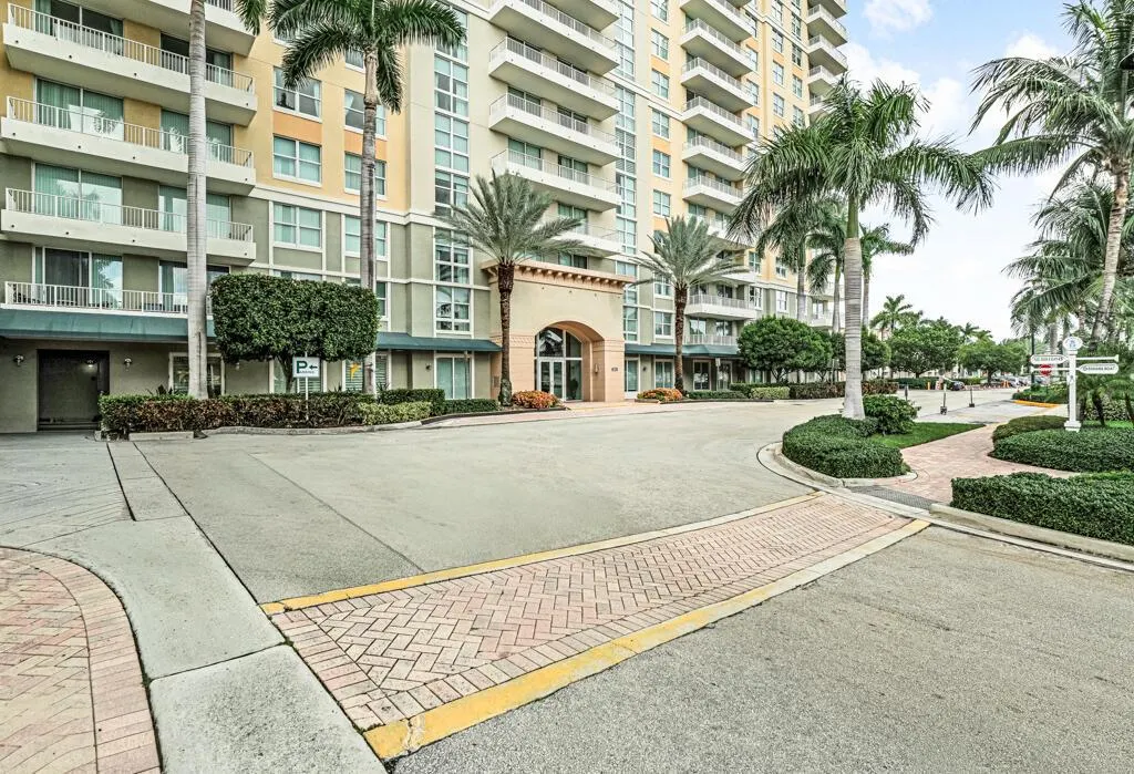 625 Casa Loma Boulevard, #707