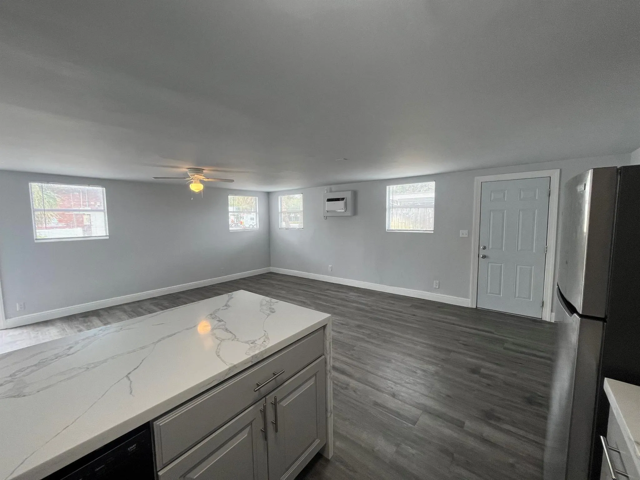 1421 SE 2nd Street, #Studio