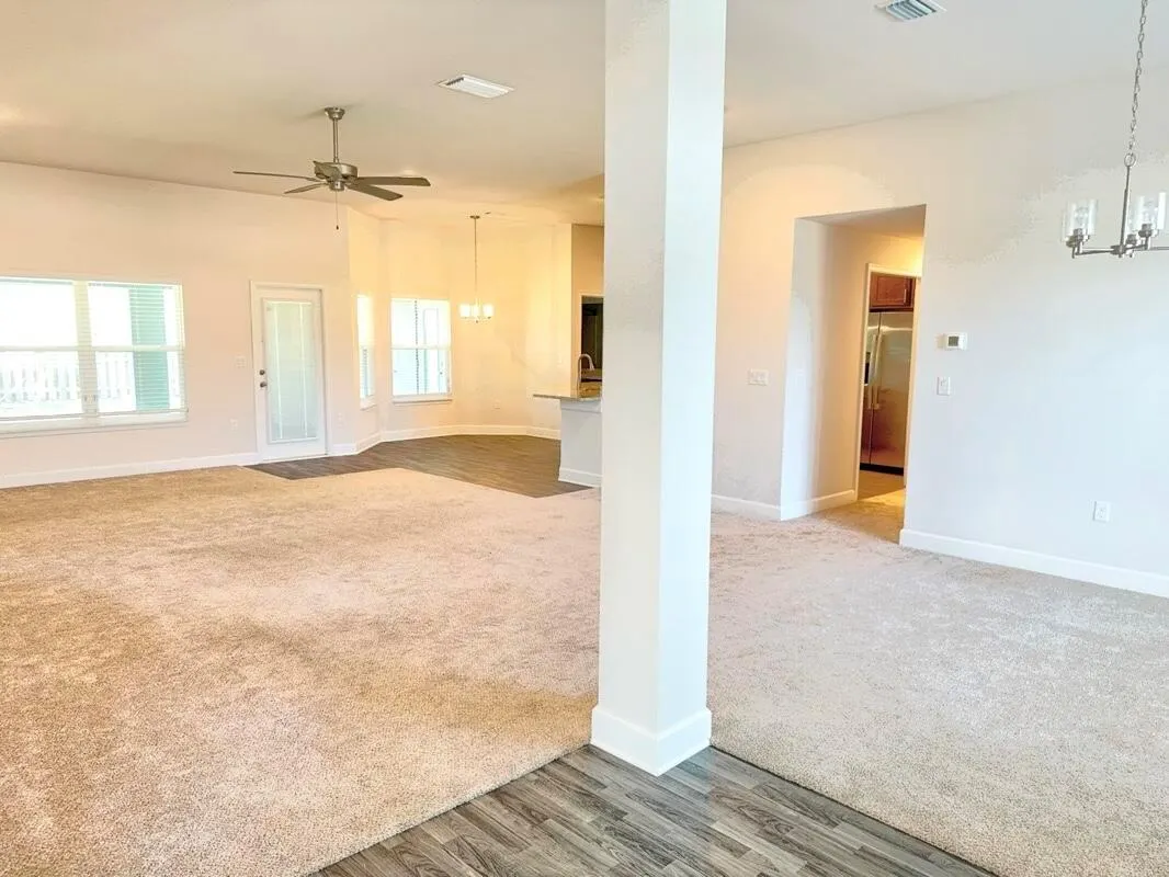 5237 NW Reba Circle