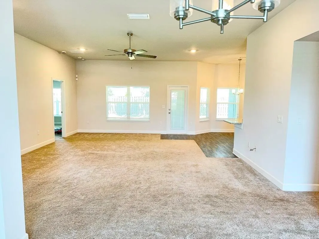 5237 NW Reba Circle