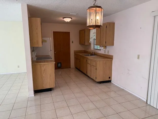169 Dove Circle
