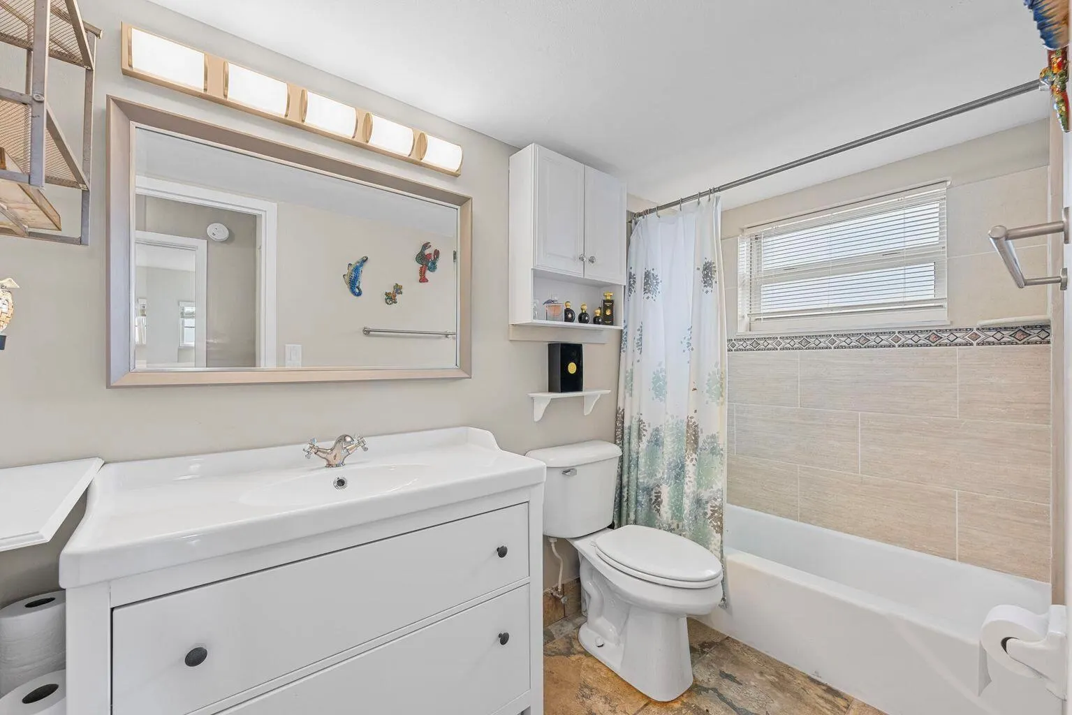 1831 NE 38th Street, #410