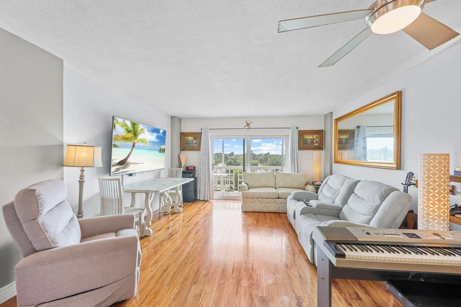 1831 NE 38th Street, #410