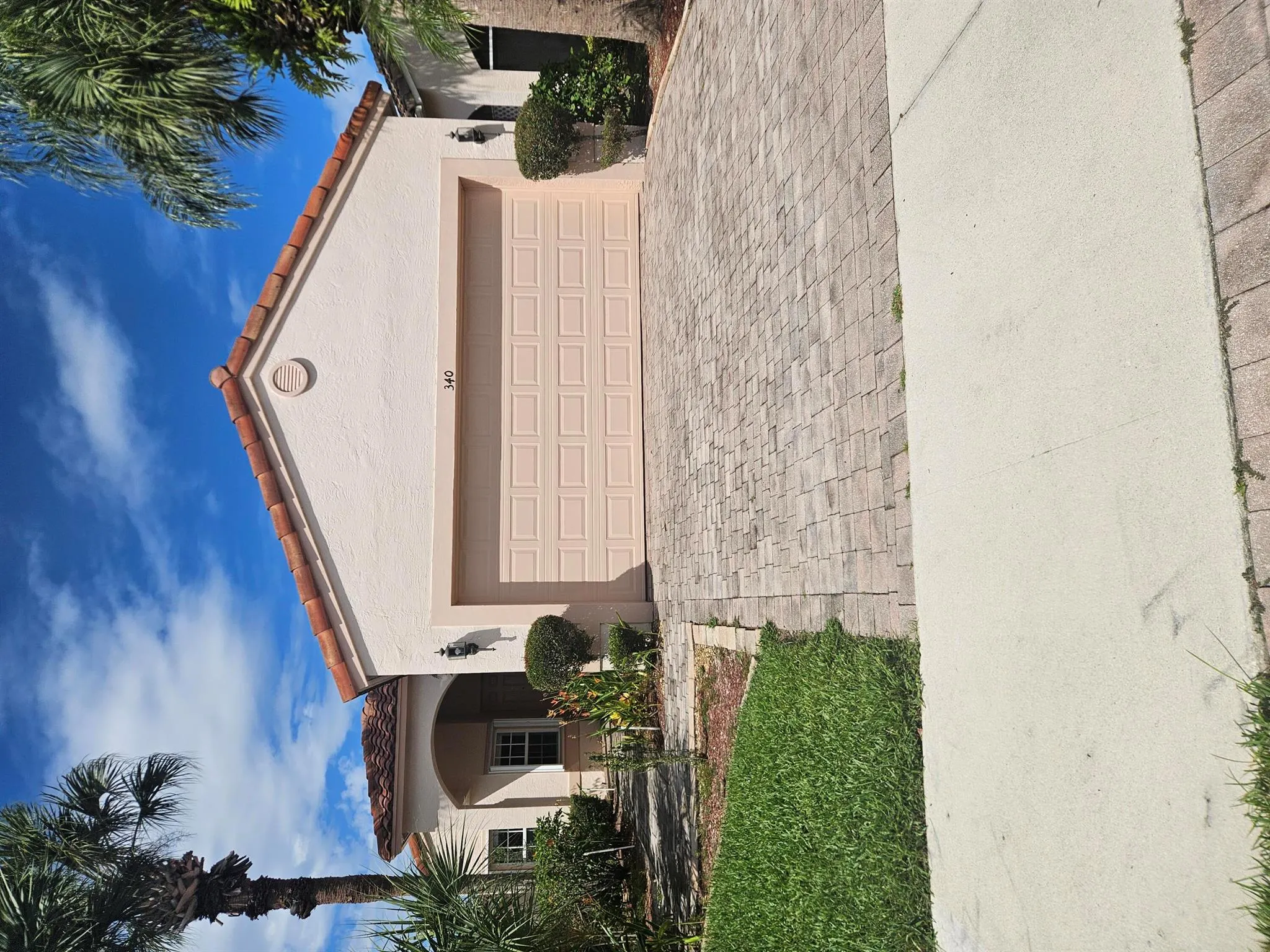 340 NW Breezy Point Loop