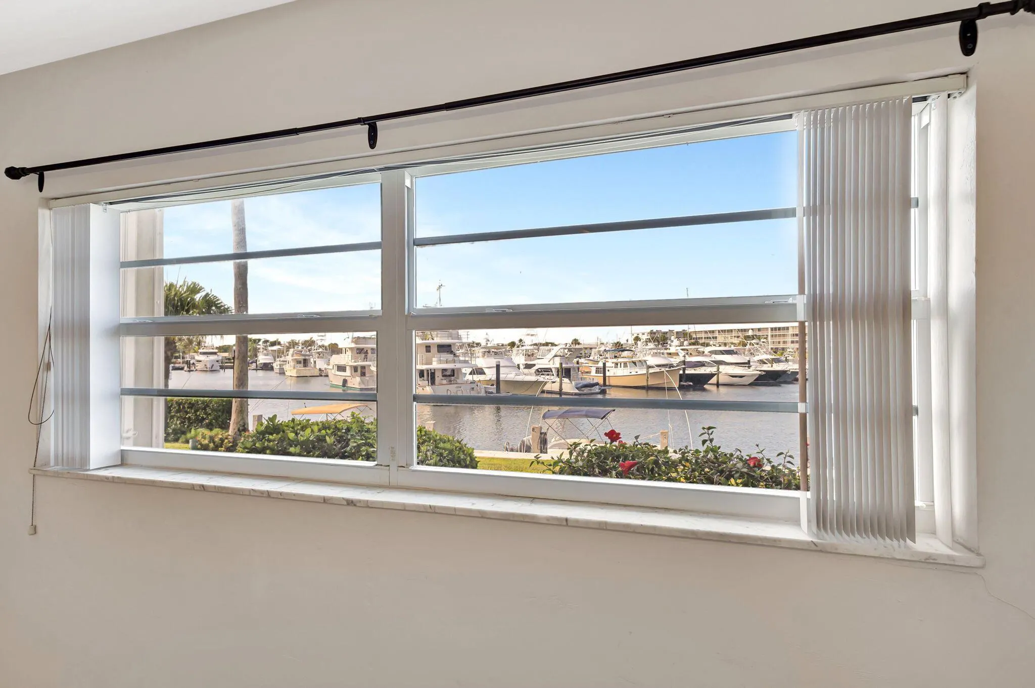 21 Yacht Club Drive, #102