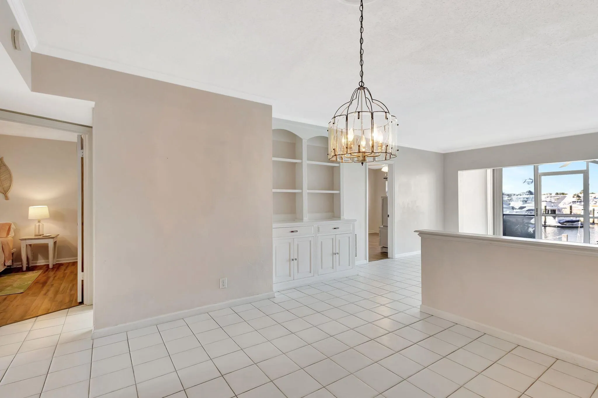 21 Yacht Club Drive, #102