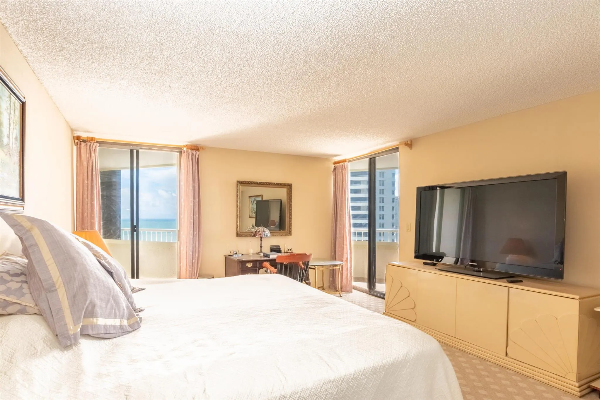 5080 N Ocean Drive, #14d