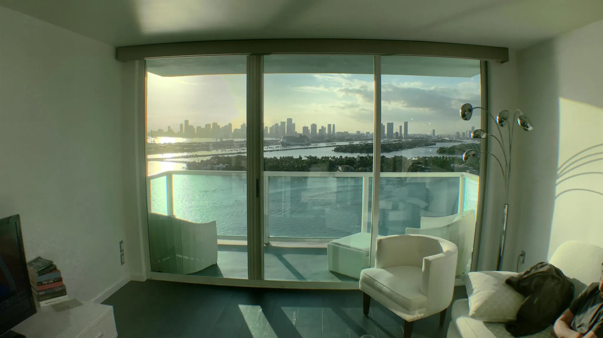 650 West Avenue, #2905