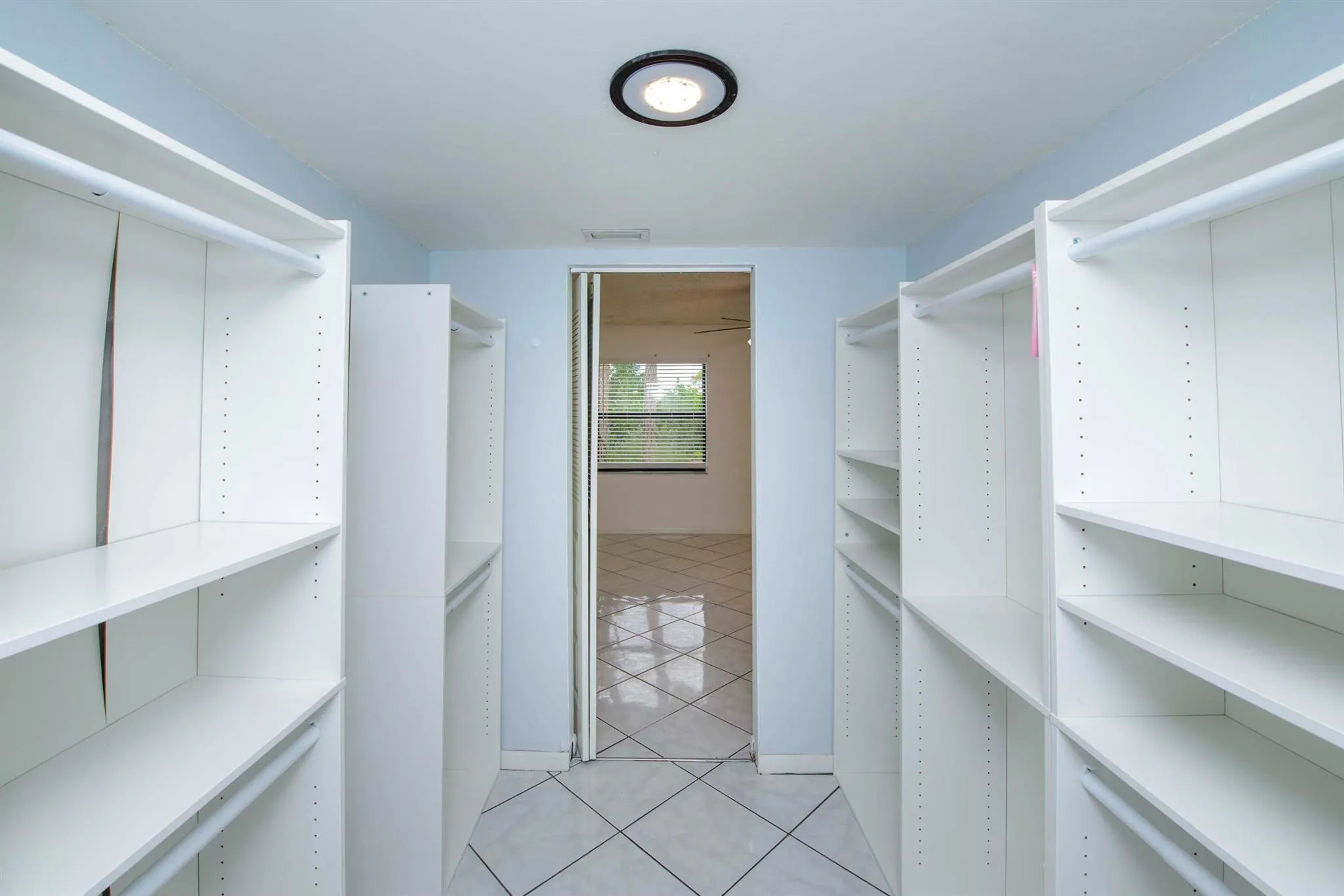 4689 Lucerne Lakes E Boulevard E, #106