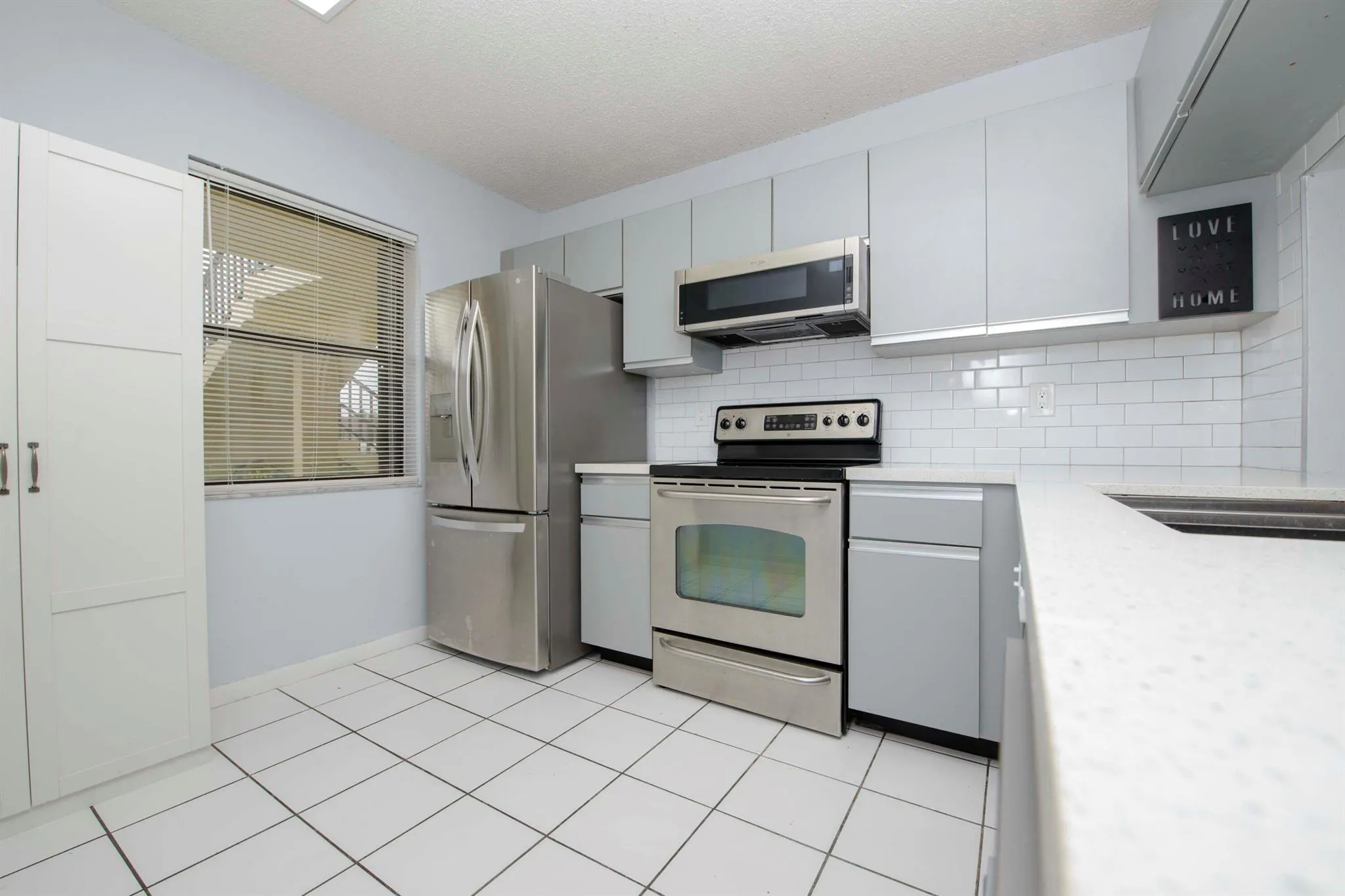 4689 Lucerne Lakes E Boulevard E, #106