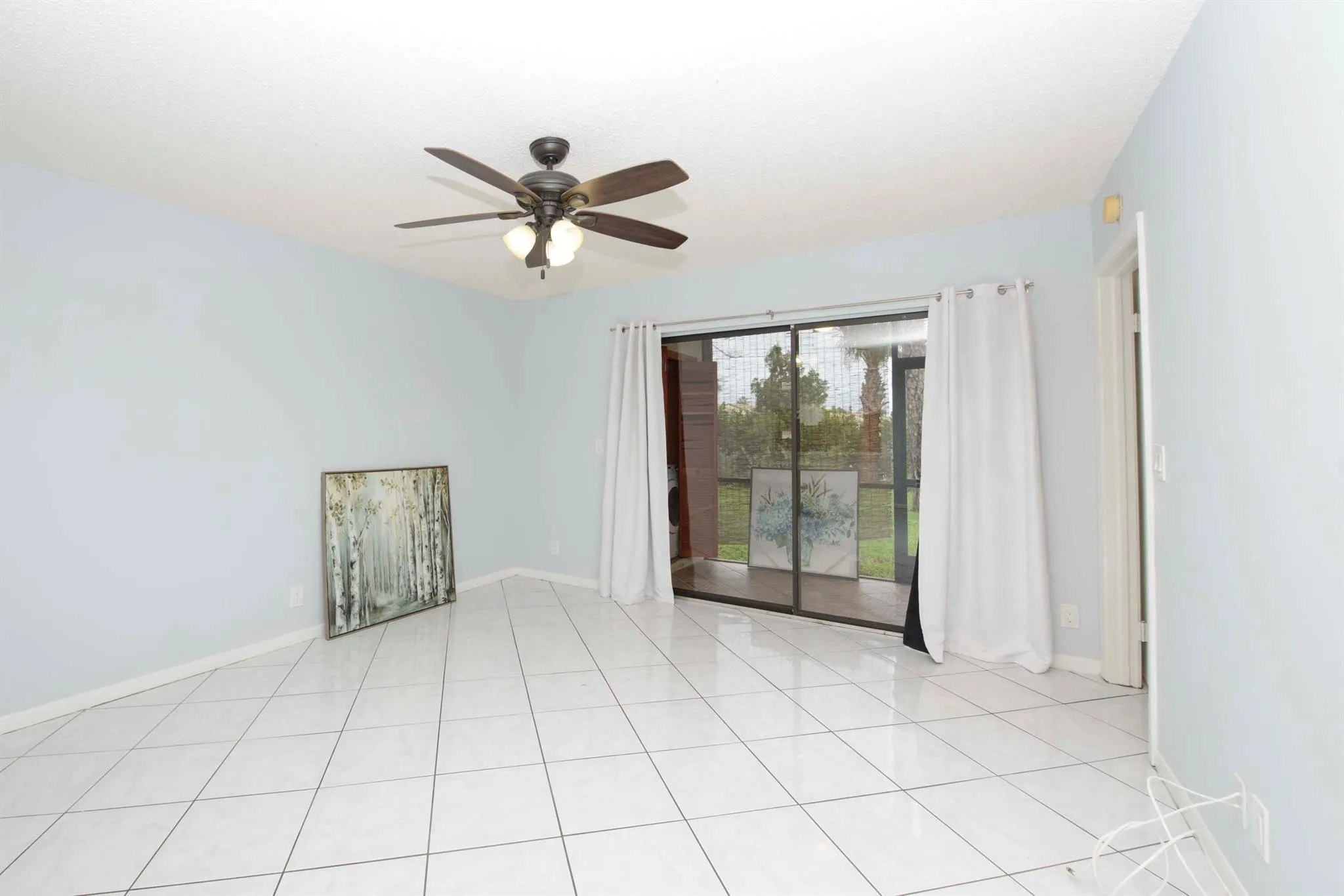 4689 Lucerne Lakes E Boulevard E, #106