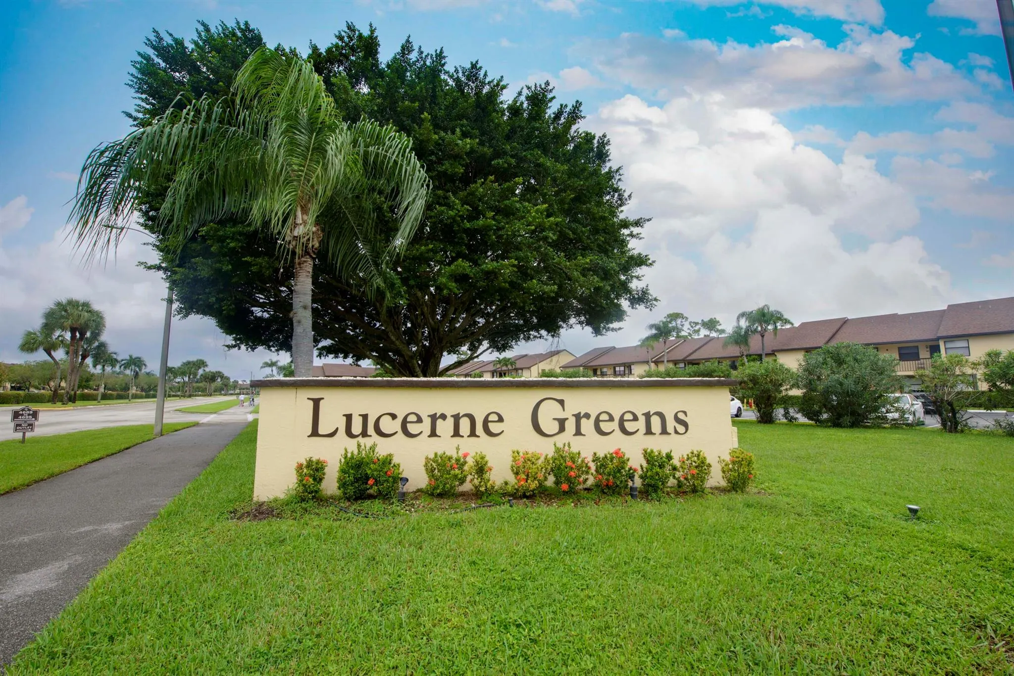 4689 Lucerne Lakes E Boulevard E, #106