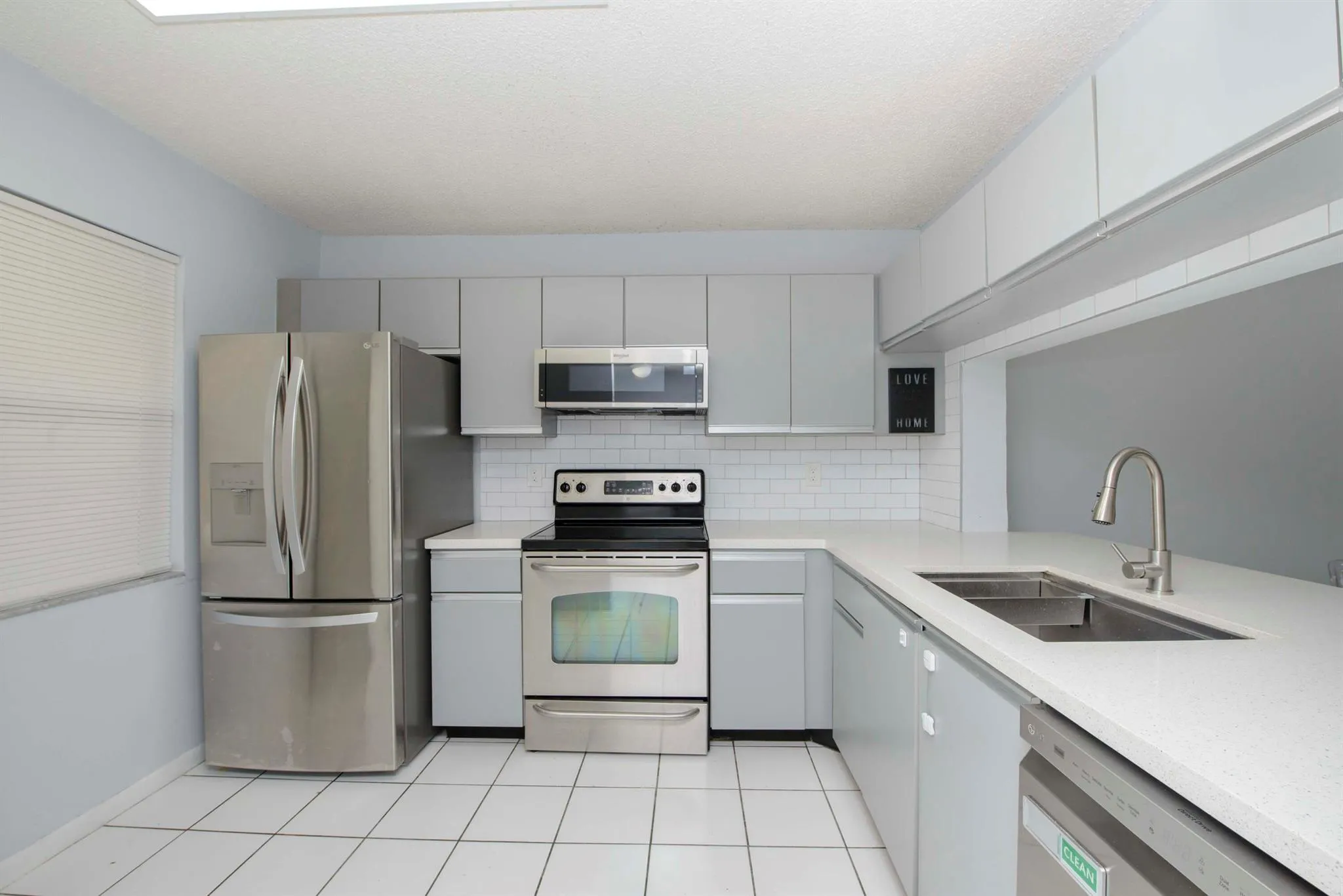 4689 Lucerne Lakes E Boulevard E, #106