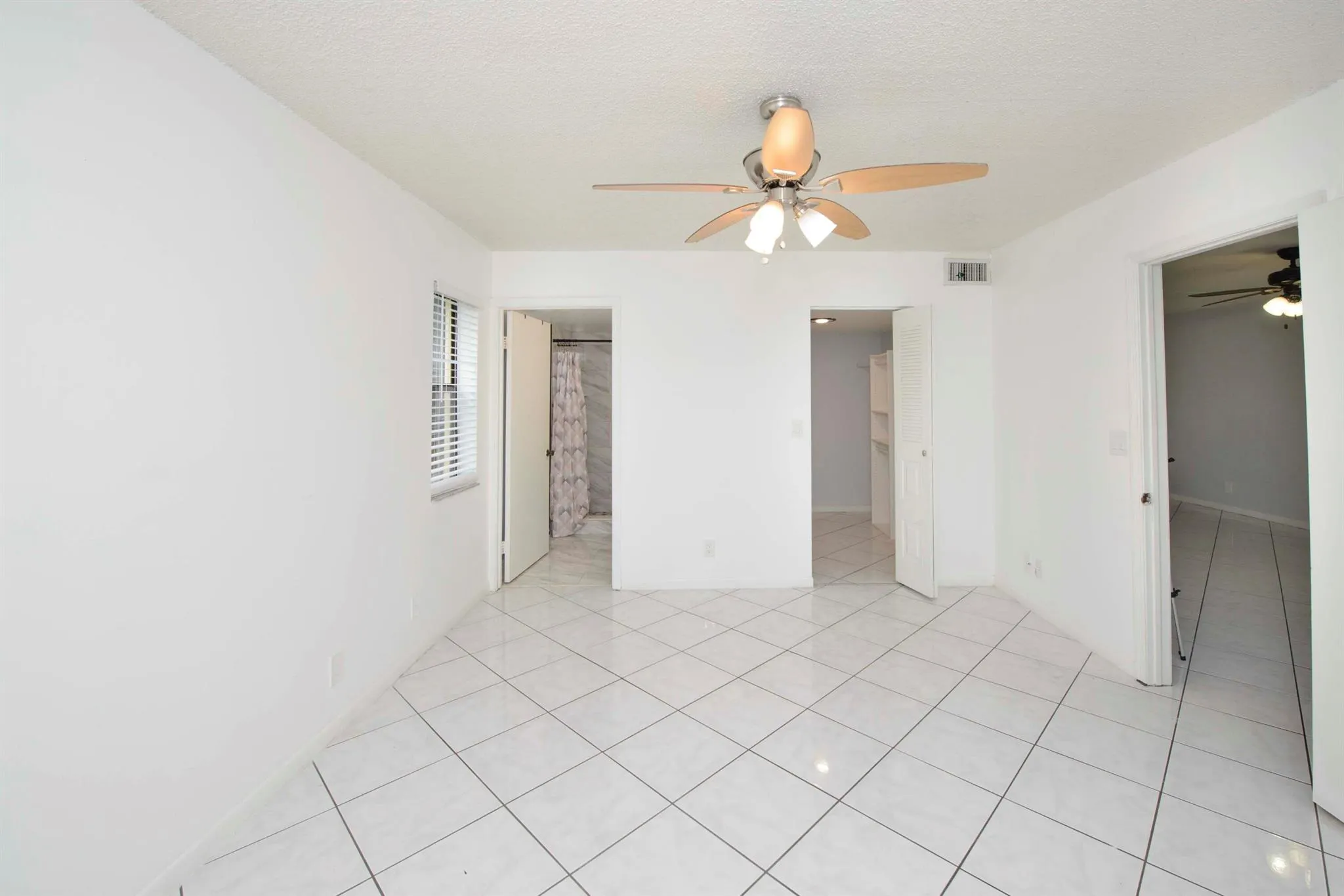 4689 Lucerne Lakes E Boulevard E, #106