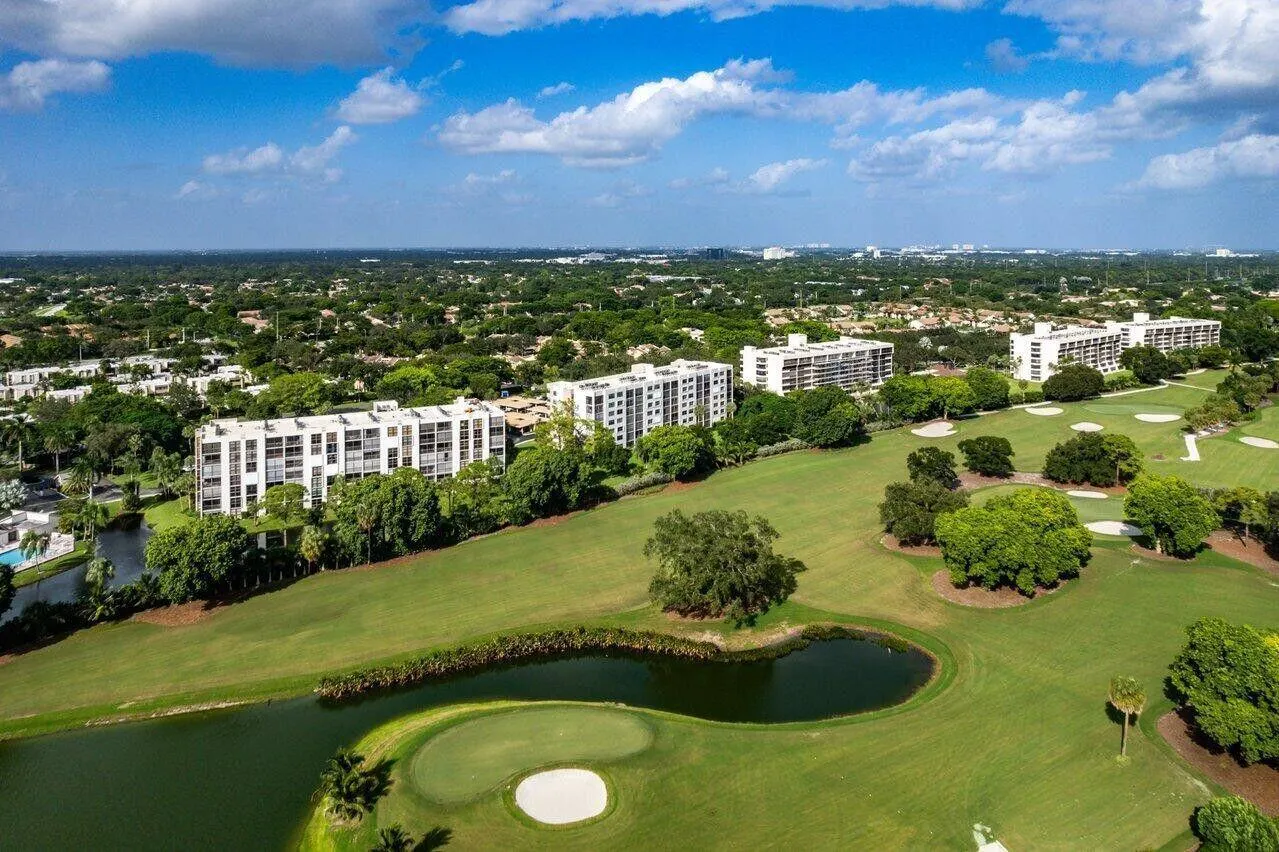 6562 Boca Del Mar Drive, #527