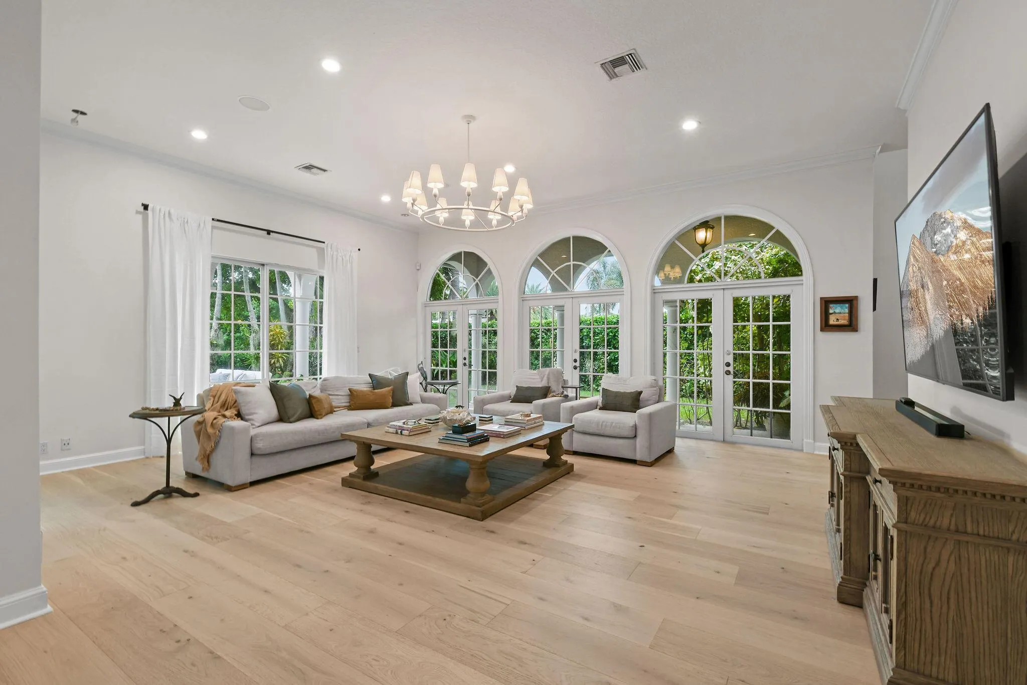201 Avila Road