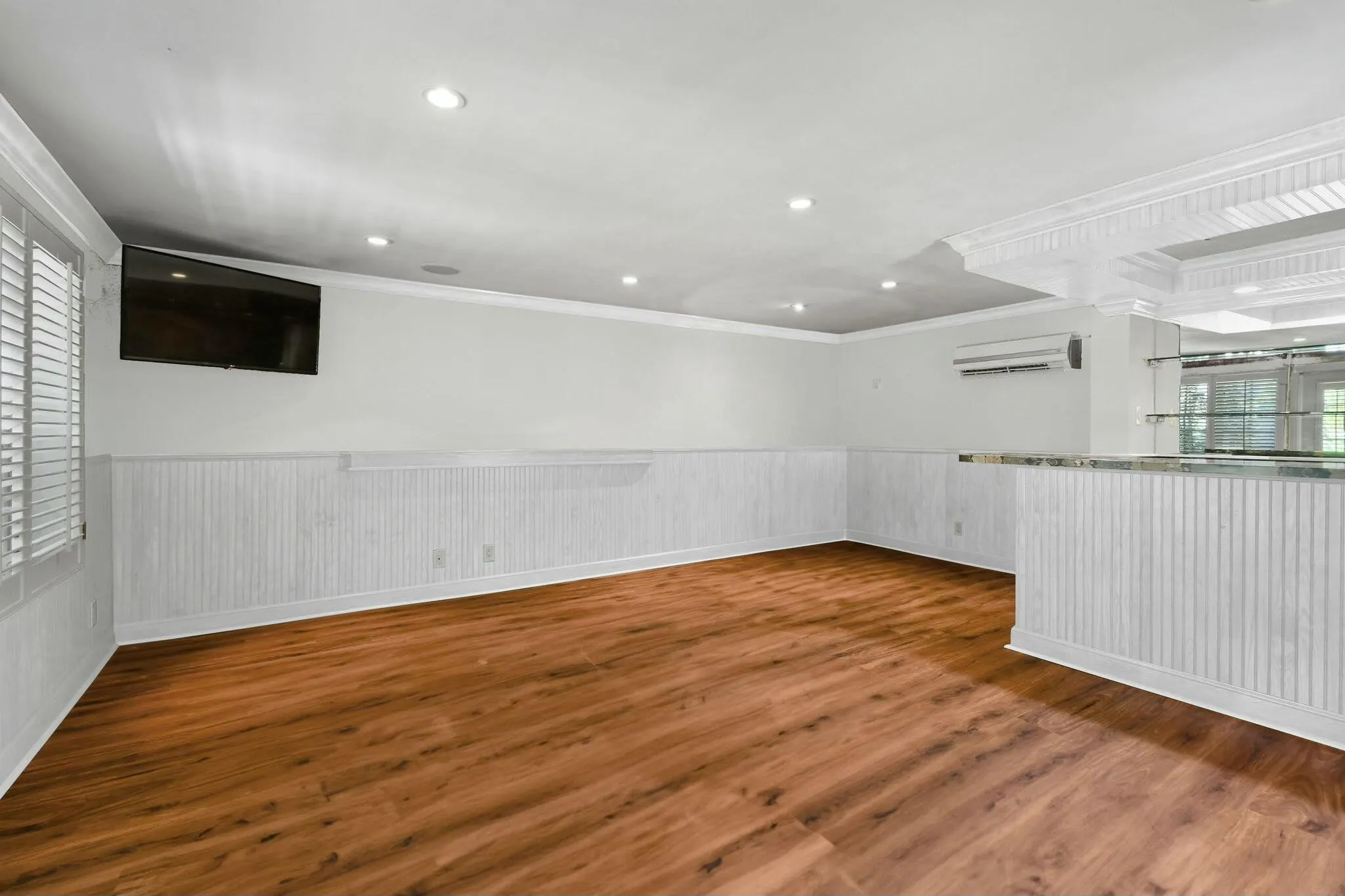 201 Avila Road