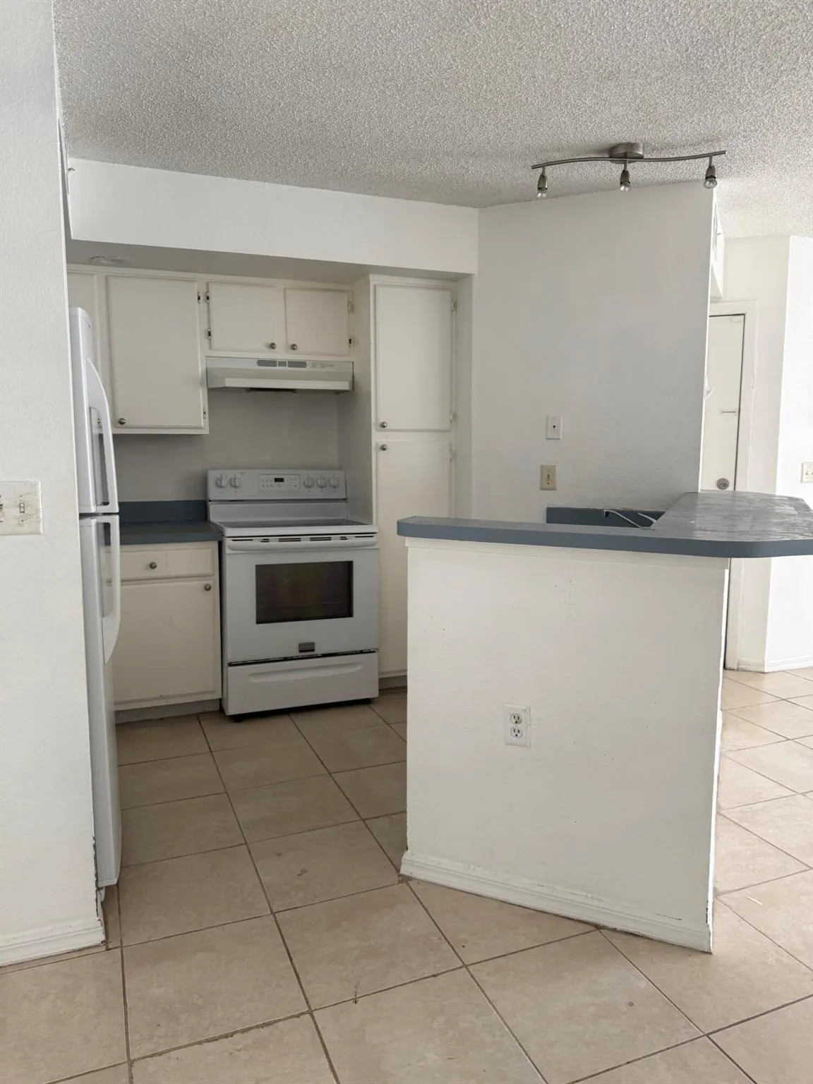 1401 Village Boulevard, #1113