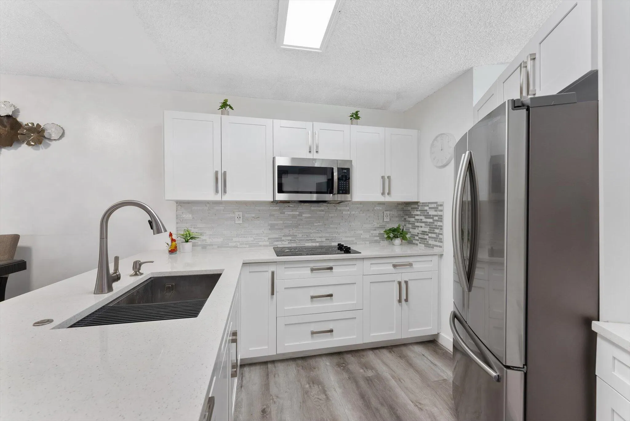 3807 Victoria Drive NE, #3807
